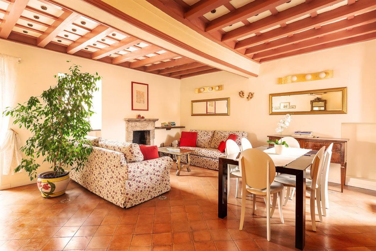 Principessa Trevi Apartment Rom